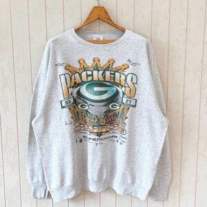 Vintage 90s Green Bay Packers Sweatshirt, Retro NFL Football Shirt For Men Women